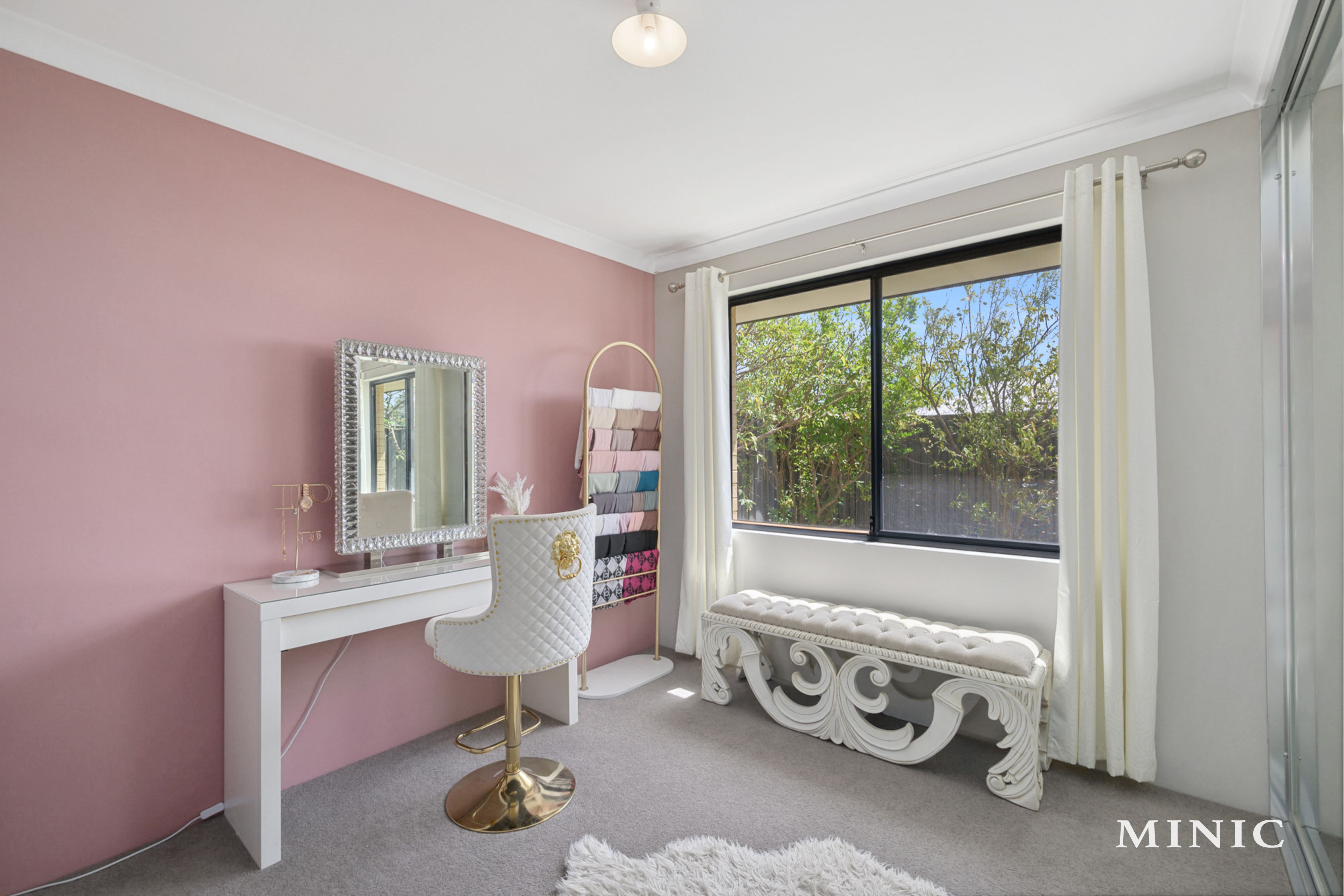 Real Estate For Sale 21 Strathclyde Circuit Champion Lakes , WA