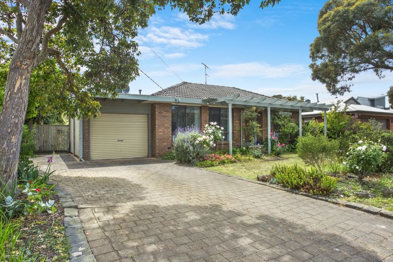 Real Estate For Sale 15 Heath Close Ocean Grove , VIC