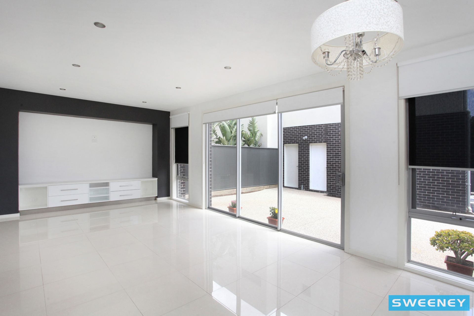 12 Caravel Lane, Caroline Springs - Thumbnail 8