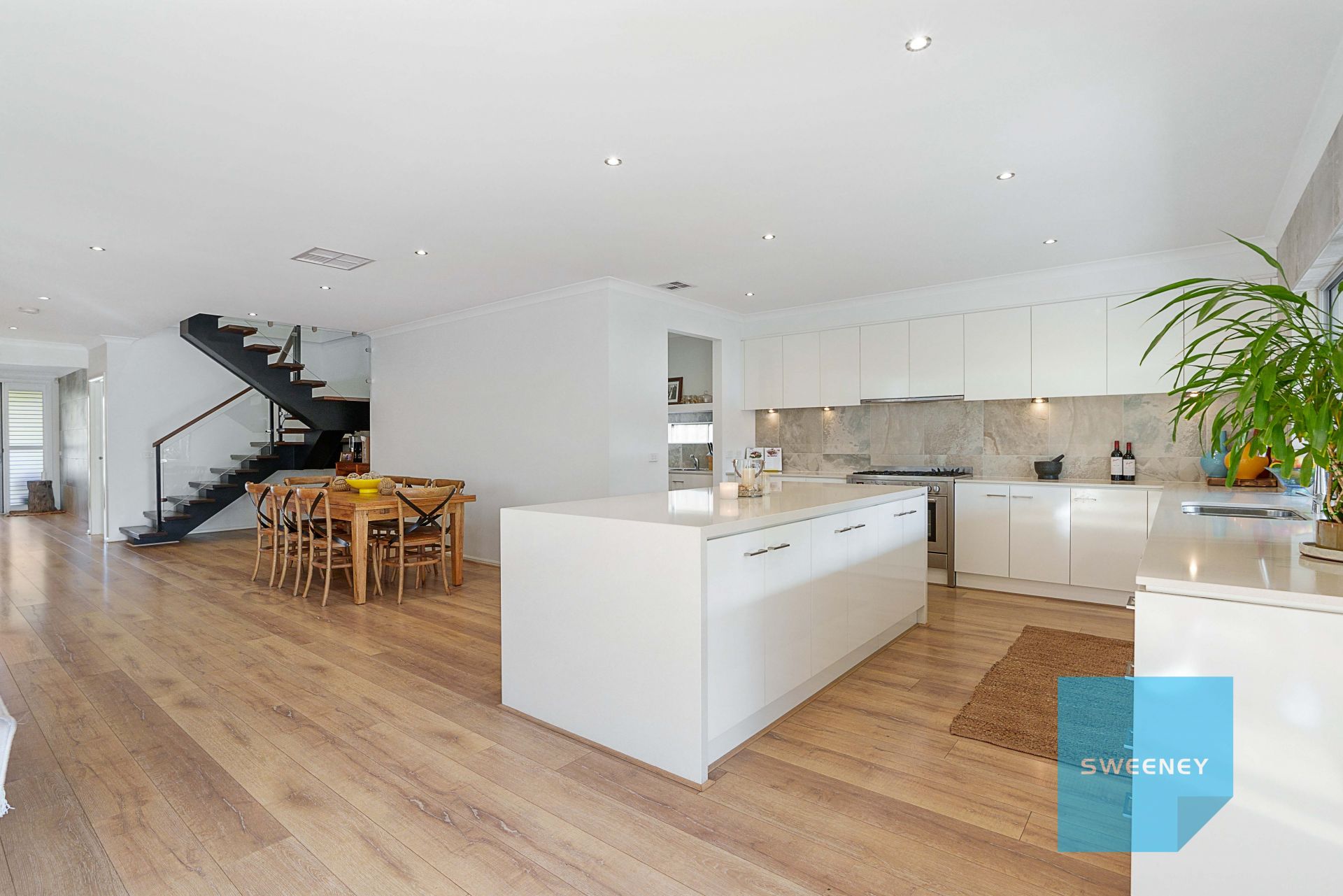 18 Goulding Drive, Fraser Rise - Thumbnail 6