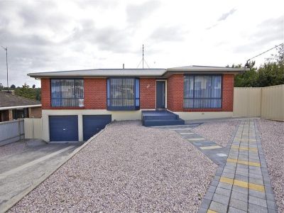 3
 
 
 
  
 
 
 1
 
 
 
  
 
 
 4
 
 
 
 
 
 
 
 22 Lapthorne Close, DON TAS 7310, Don - Thumbnail 2