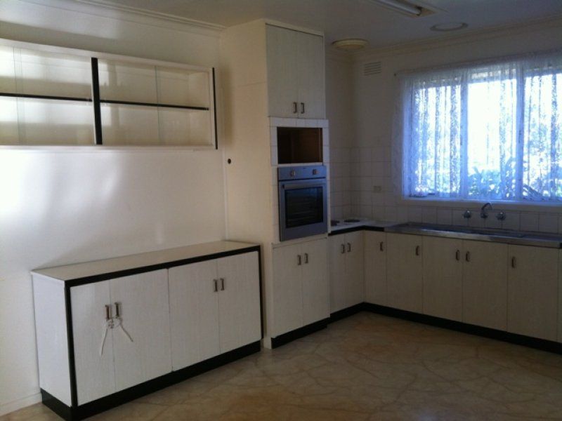 50 Baden Drive, HOPPERS CROSSING Sweeney Estate Agents