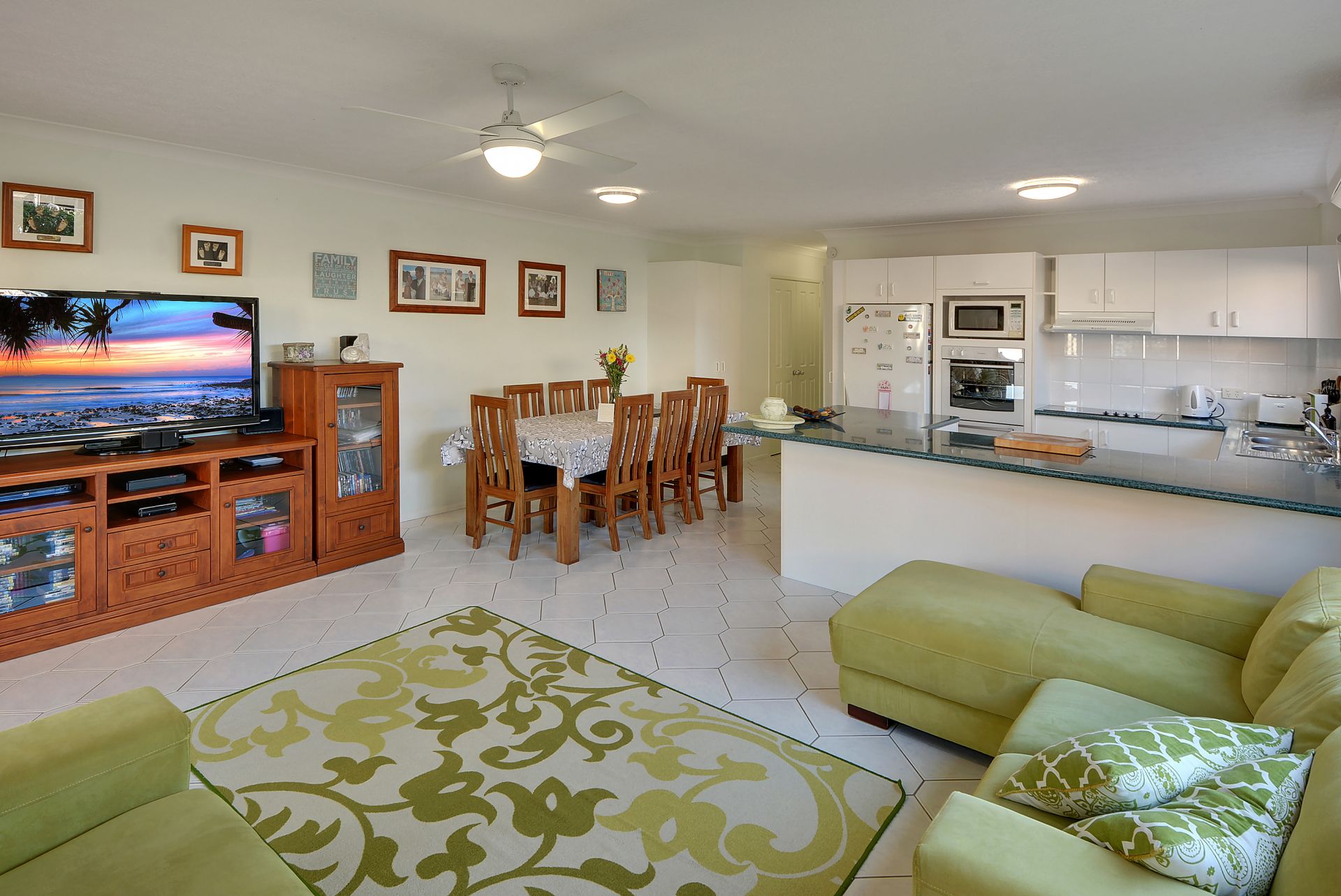 2/72 Anzac Avenue Maroochydore QLD, Maroochydore - Thumbnail 2