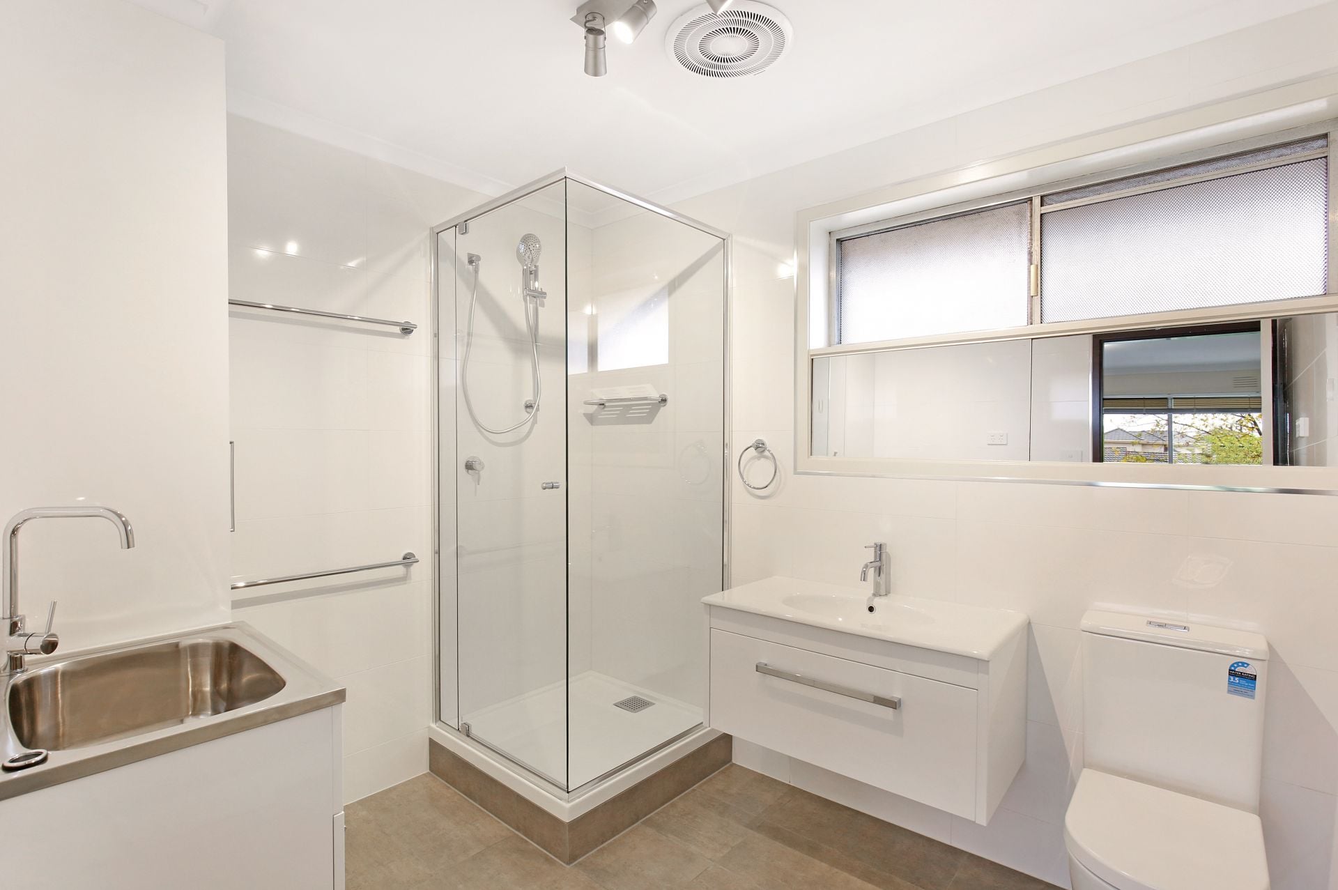 Great Location! Newly renovated