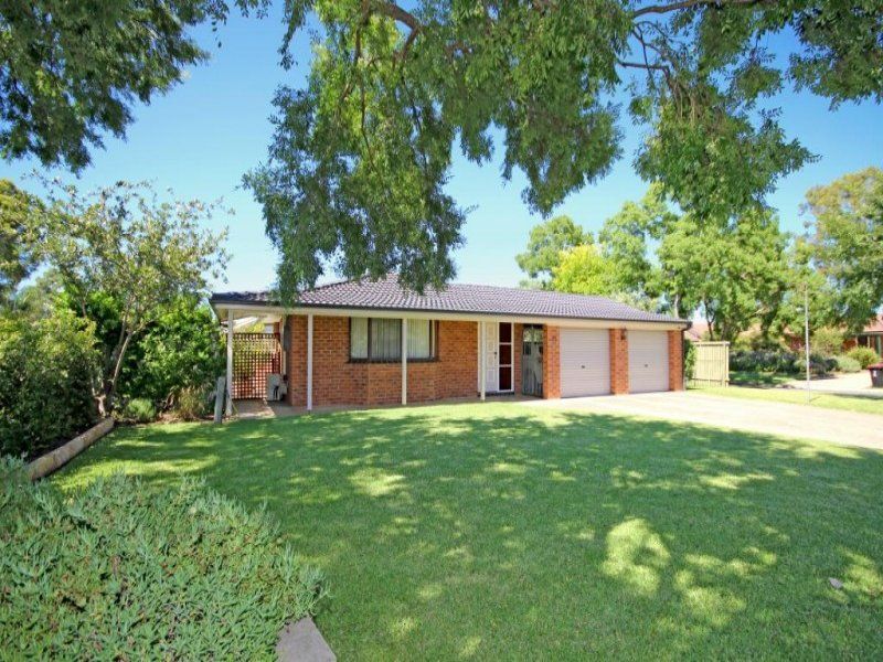 15 Scarsborough Crescent, Bligh Park - Thumbnail 2