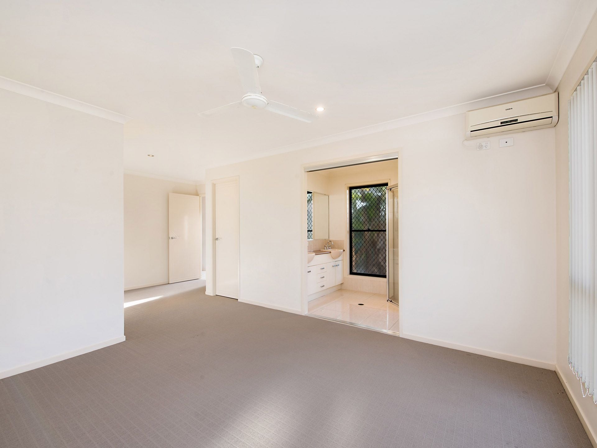 22 Cougal Circuit Caloundra West QLD, Caloundra West - Thumbnail 8