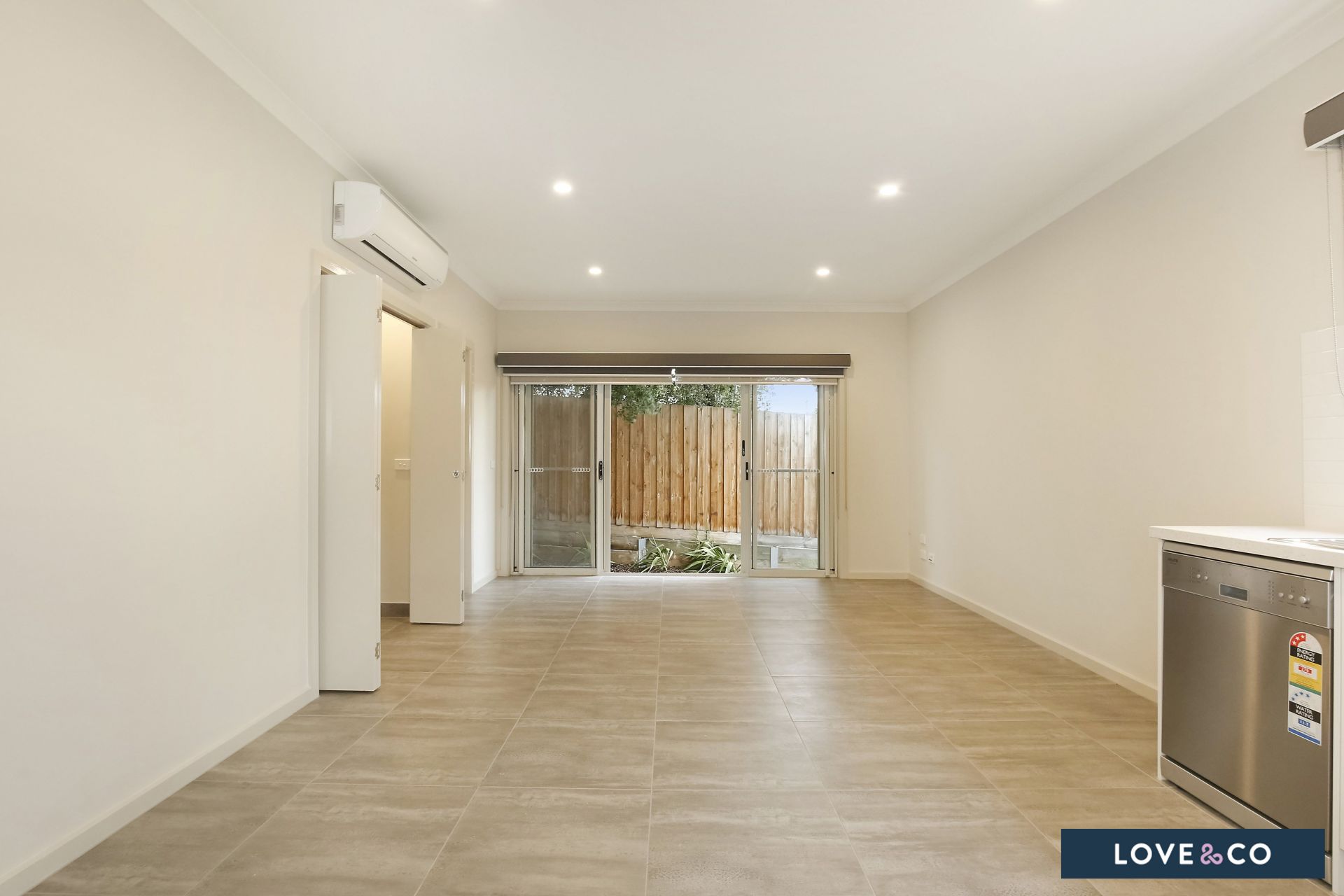 PRESTIGE, STYLE AND SUNFILLED COURTYARD