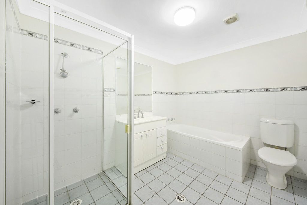 Well Presented 3 Bedroom Apartment