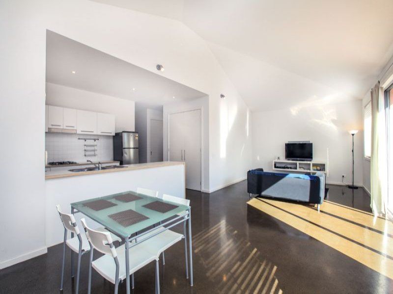 12 Streeton Avenue, Caroline Springs - Thumbnail 5