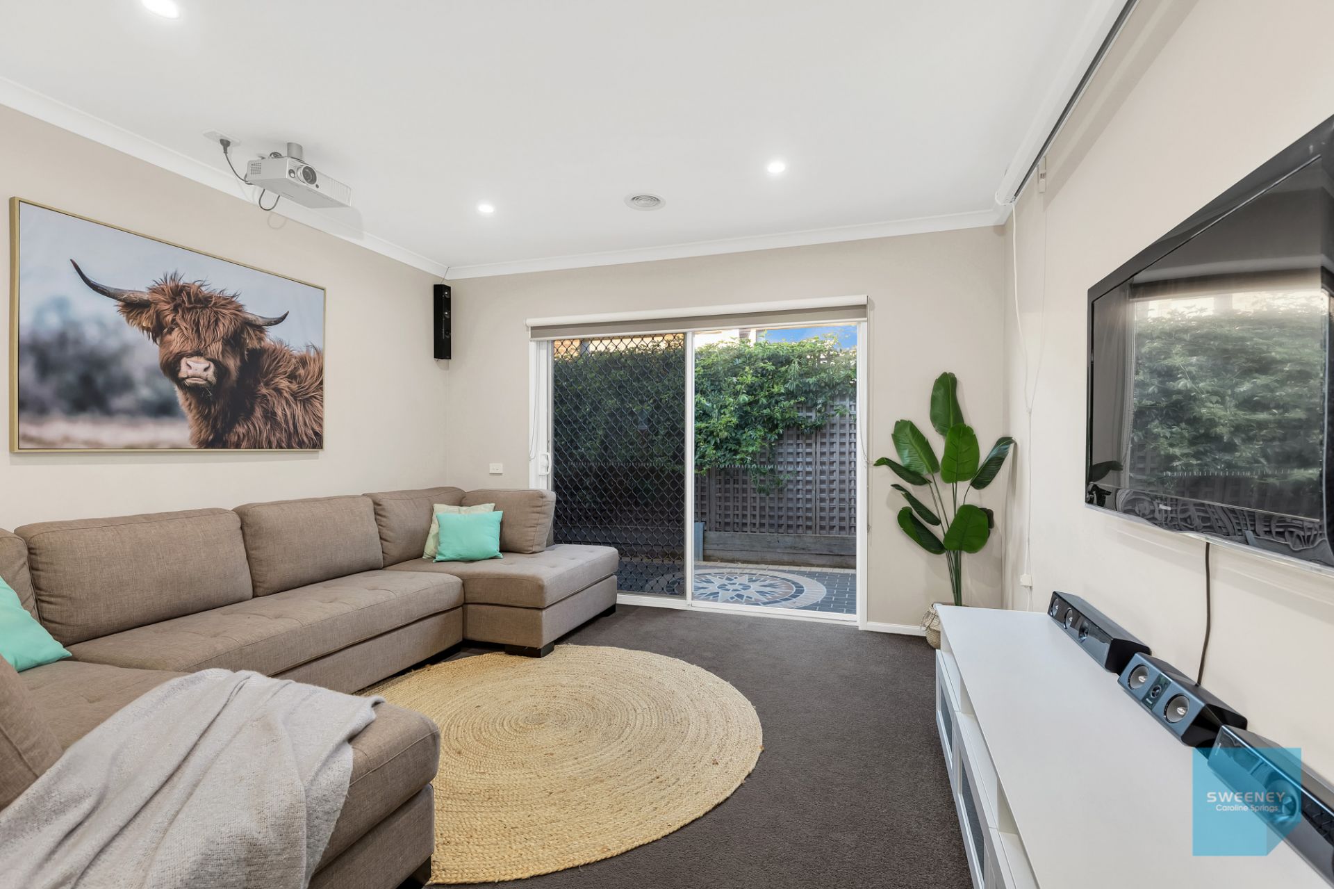 9 Goldsworthy Drive, Fraser Rise - Thumbnail 8