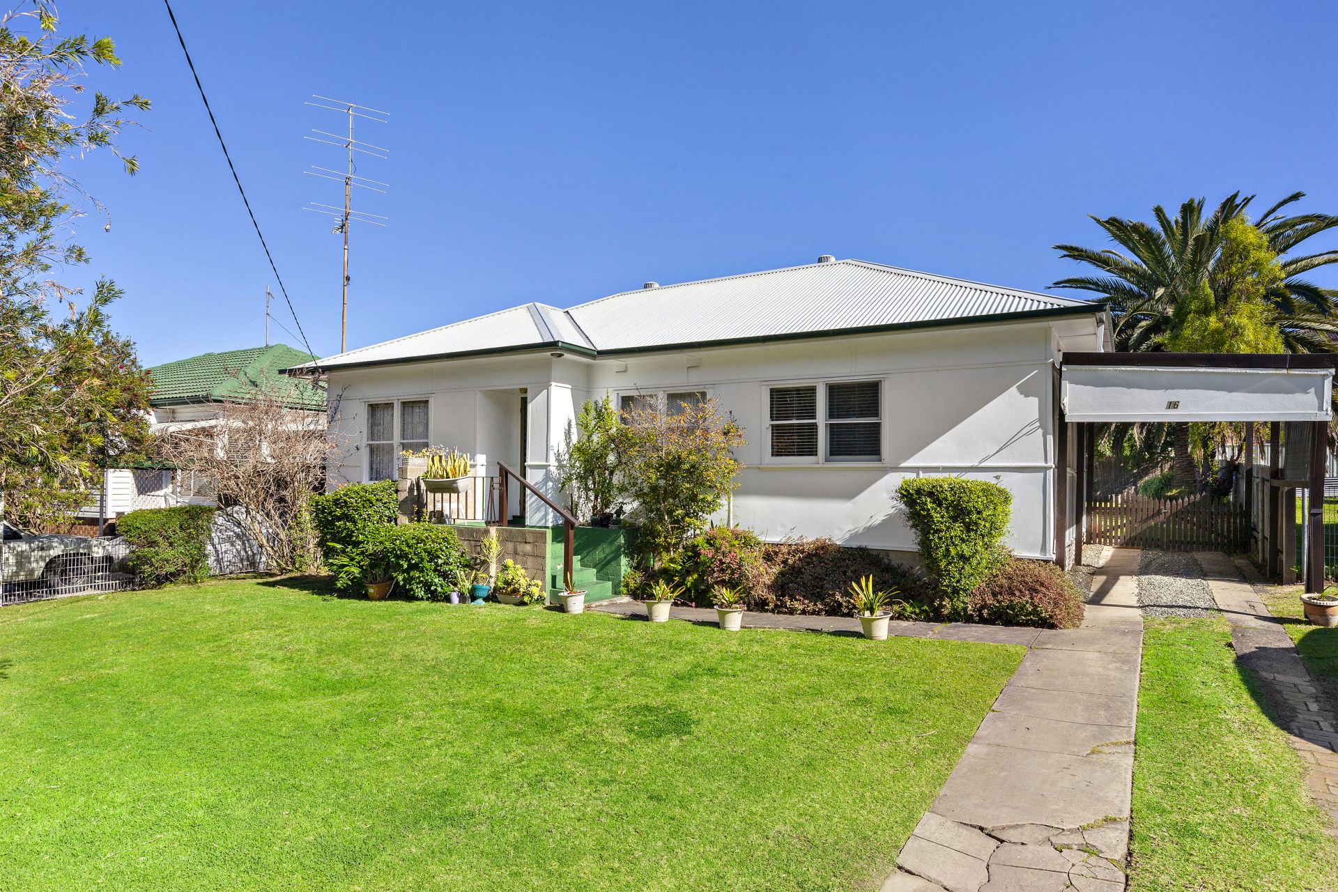 Real Estate For Sale 16 Irvine Street Gwynneville , NSW