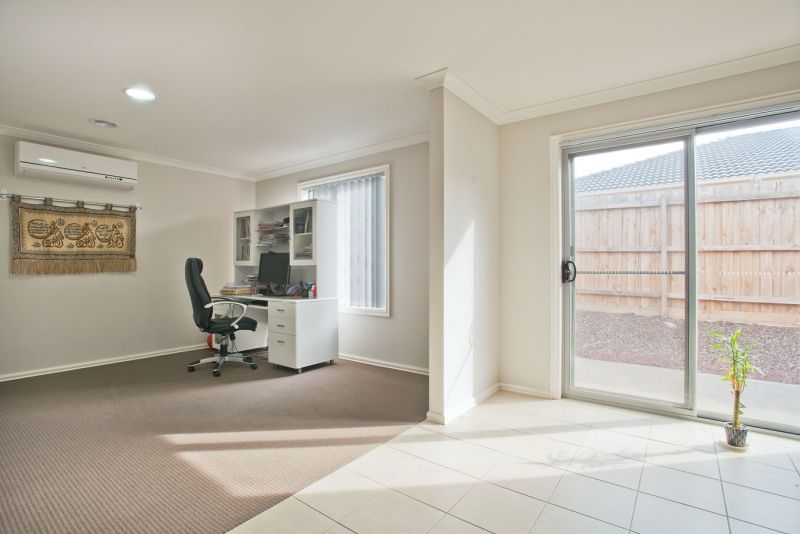 17 Lone Pine Square, Bacchus Marsh - Thumbnail 7