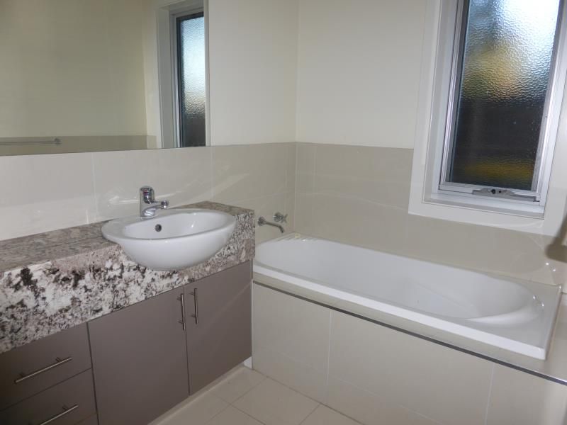 Brand New Stunning Townhouse