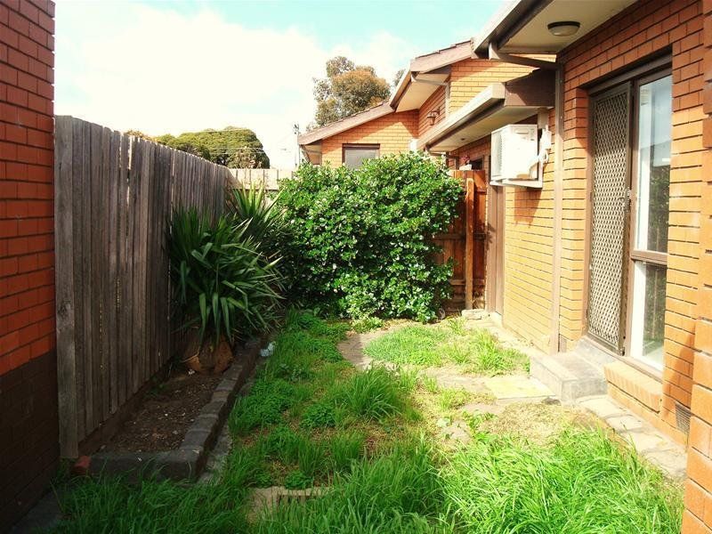 Renovated 2 Bedroom Villa Unit