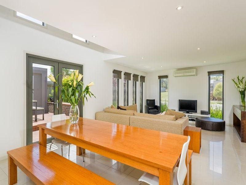 1 Walyunga
Mews OCEAN GROVE VIC, Ocean Grove - Thumbnail 3