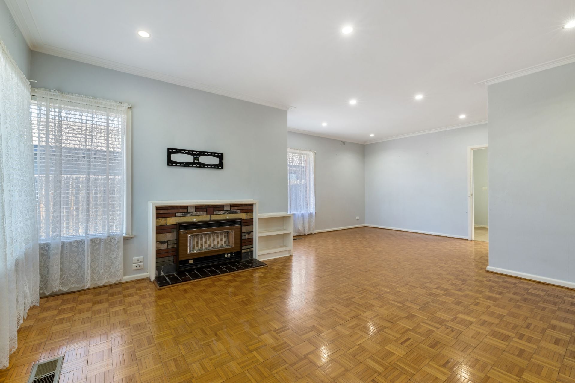 Fabulous Family Classic With Potential Plus