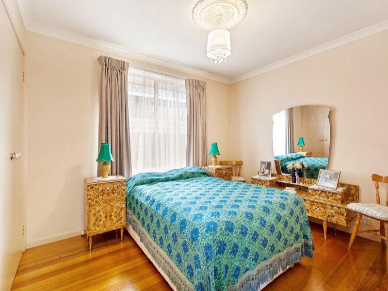 15 Brennan   Crt, Altona Meadows - Thumbnail 6