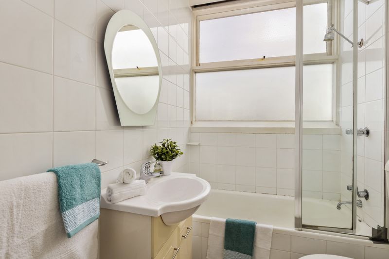 12/1 Celeste Court, St Kilda East - Thumbnail 4