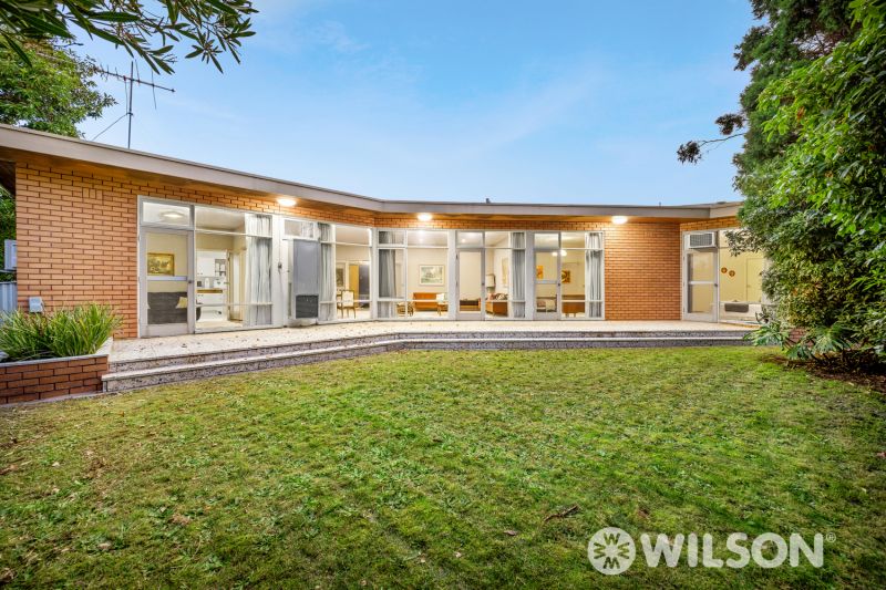 2 Wimbledon Court ST KILDA EAST VIC, St Kilda East - Thumbnail 4