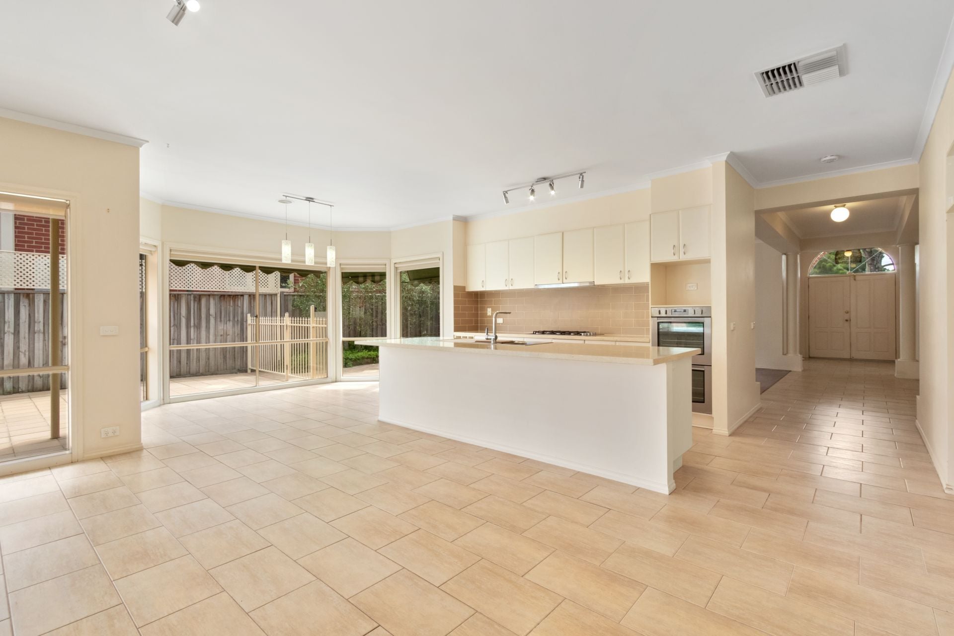 Peaceful Parkside Family Comfort