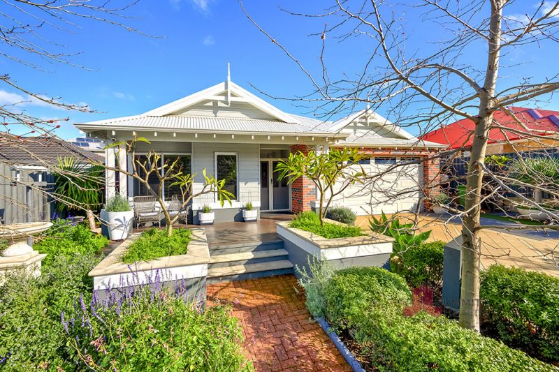 Real Estate For Sale 66 Gutmann Parkway Dalyellup , WA