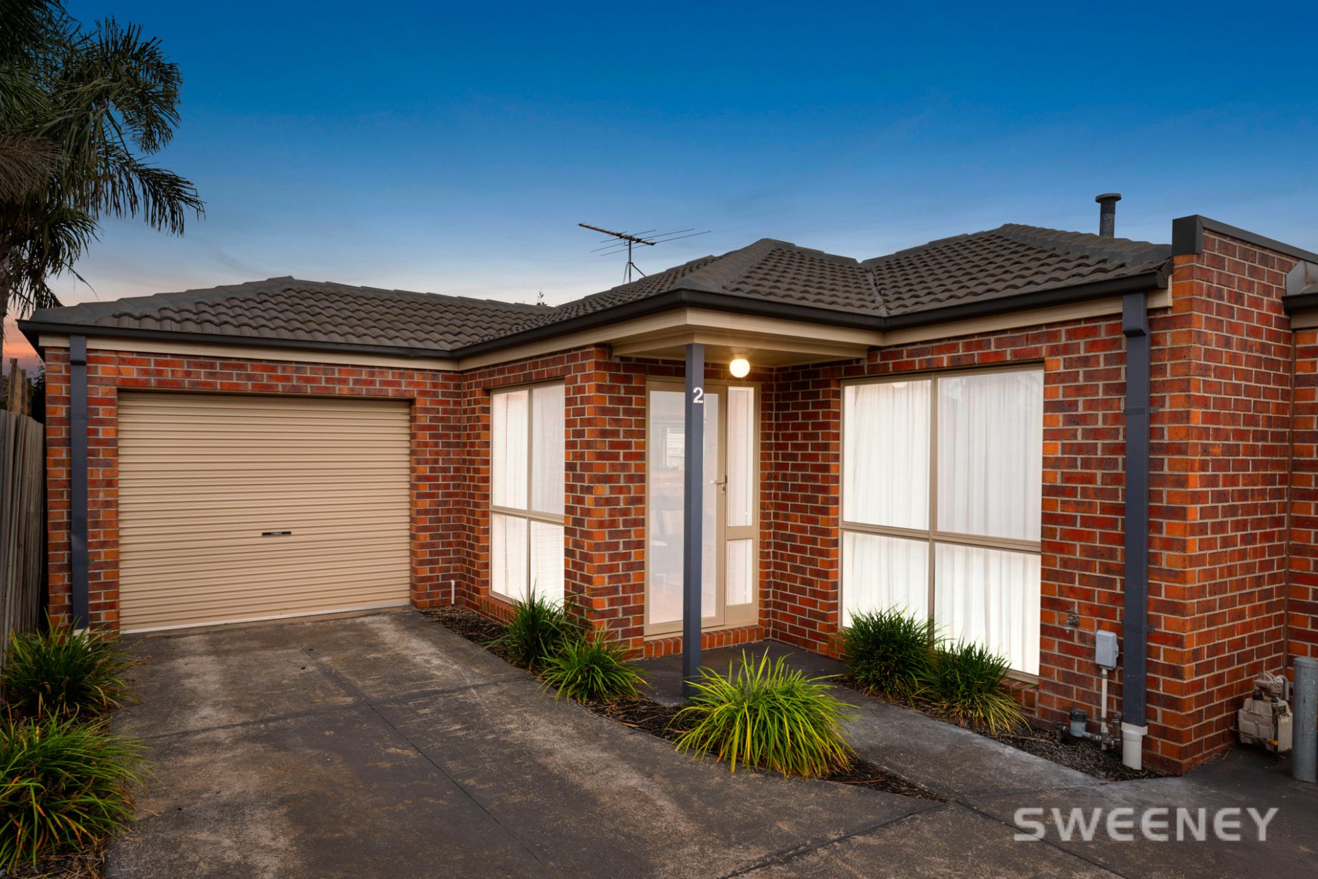 2/32 Lan Avenue, Altona Meadows - Thumbnail 2