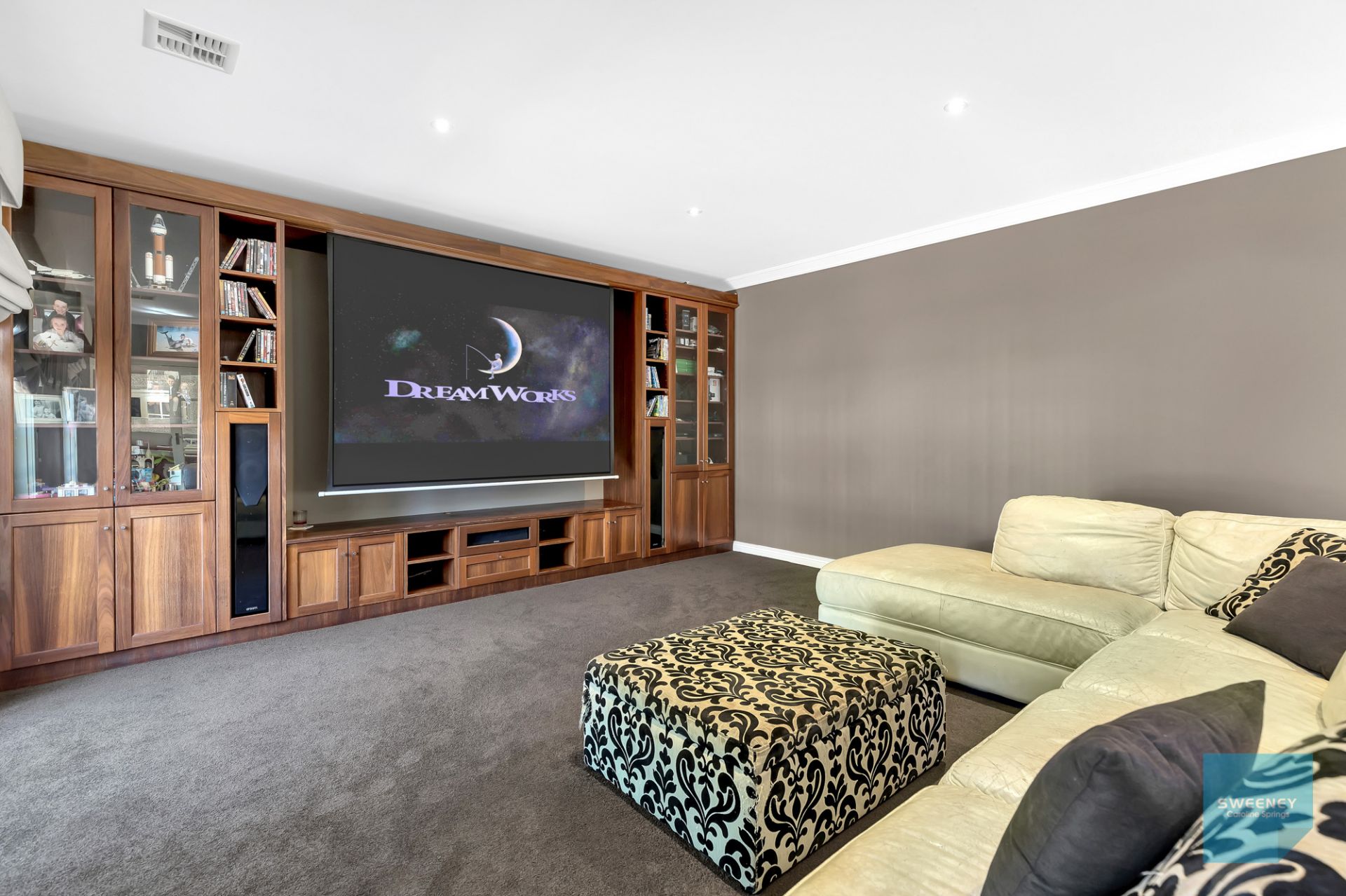 12 Lake Eyre Place, Caroline Springs - Thumbnail 6