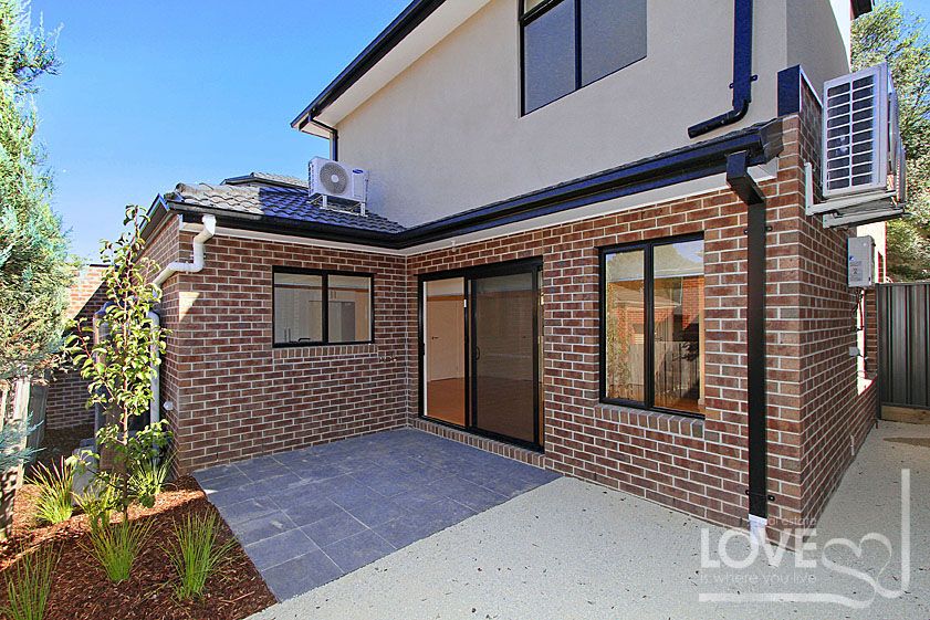 BRAND NEW - AMAZING LOCATION!
