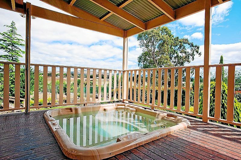 13 Dickie Street, Bacchus Marsh - Thumbnail 6