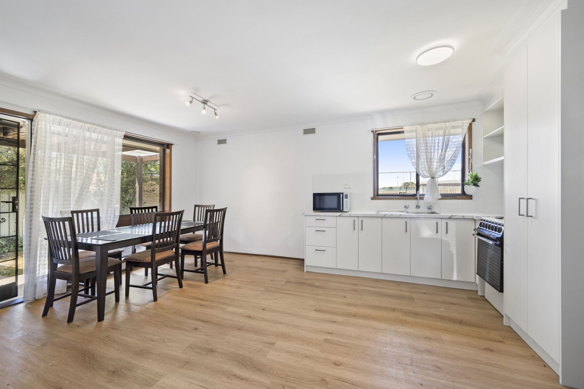 72 Grandview Grove, Wendouree, Wendouree - Thumbnail 6