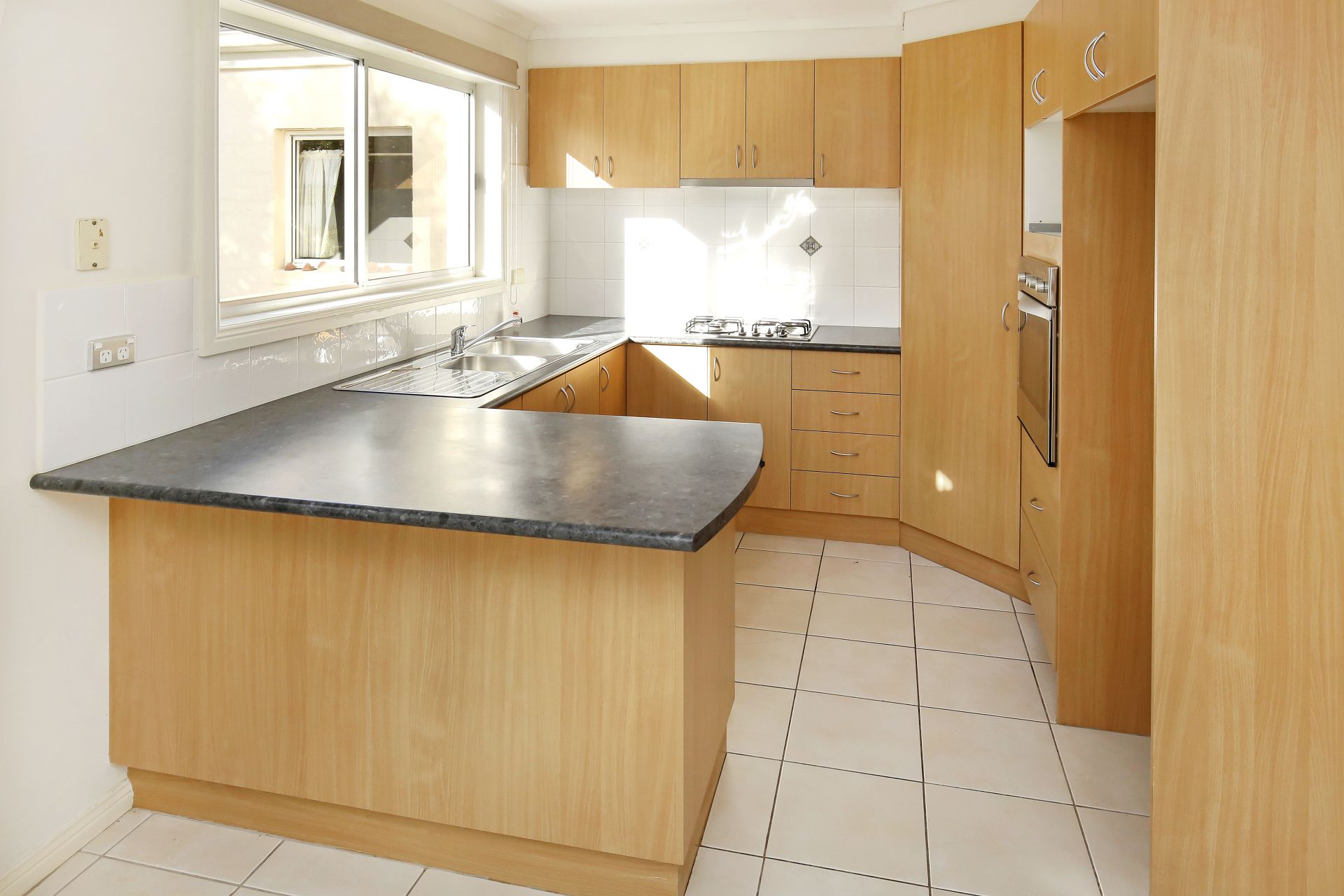 Central Location  *Insp Thu 7th Sep @ 5:05pm*