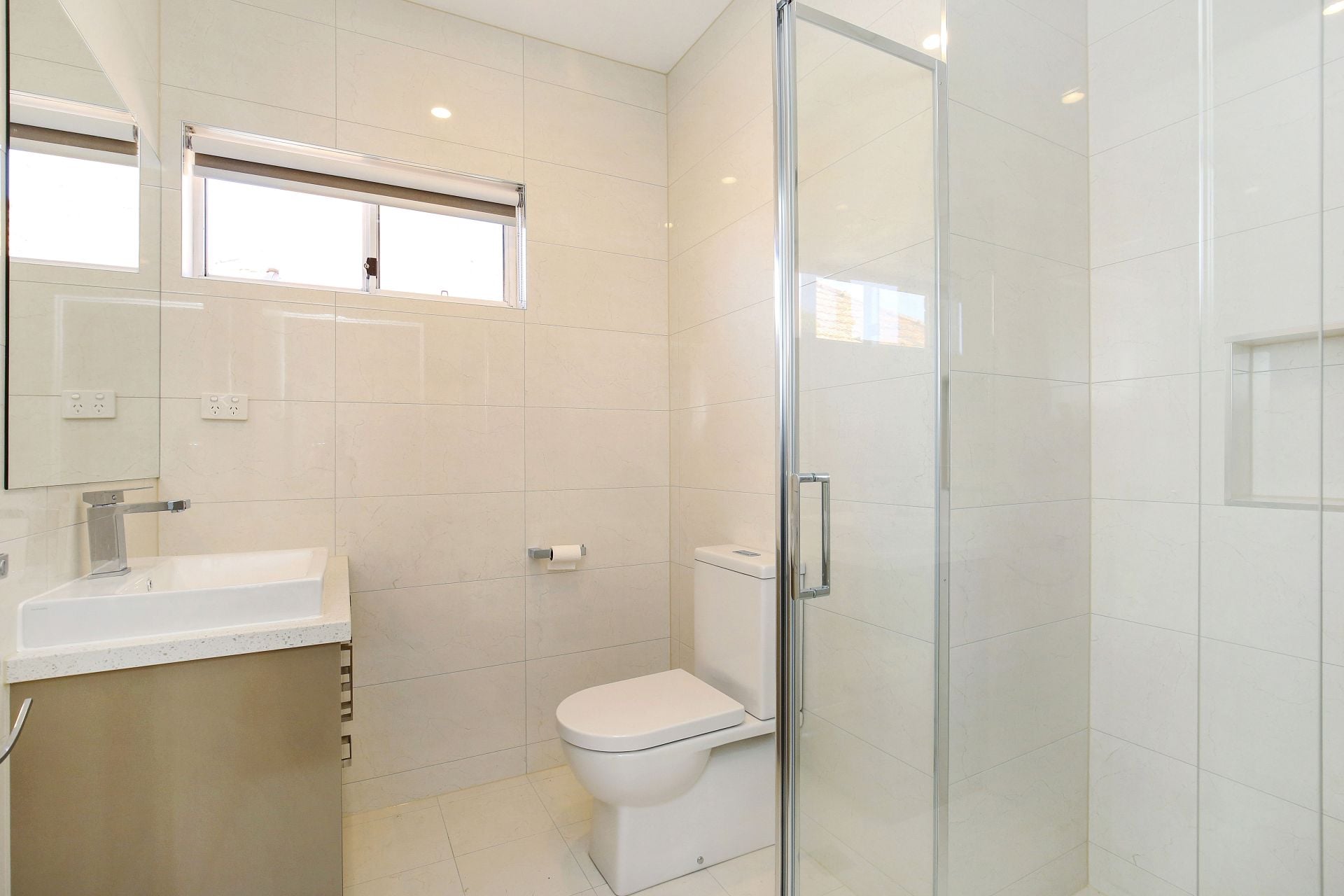 ART DECO RENOVATED DELIGHT