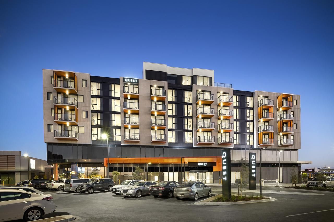 COMBINED INDUSTRIAL AND LIVING SPACE