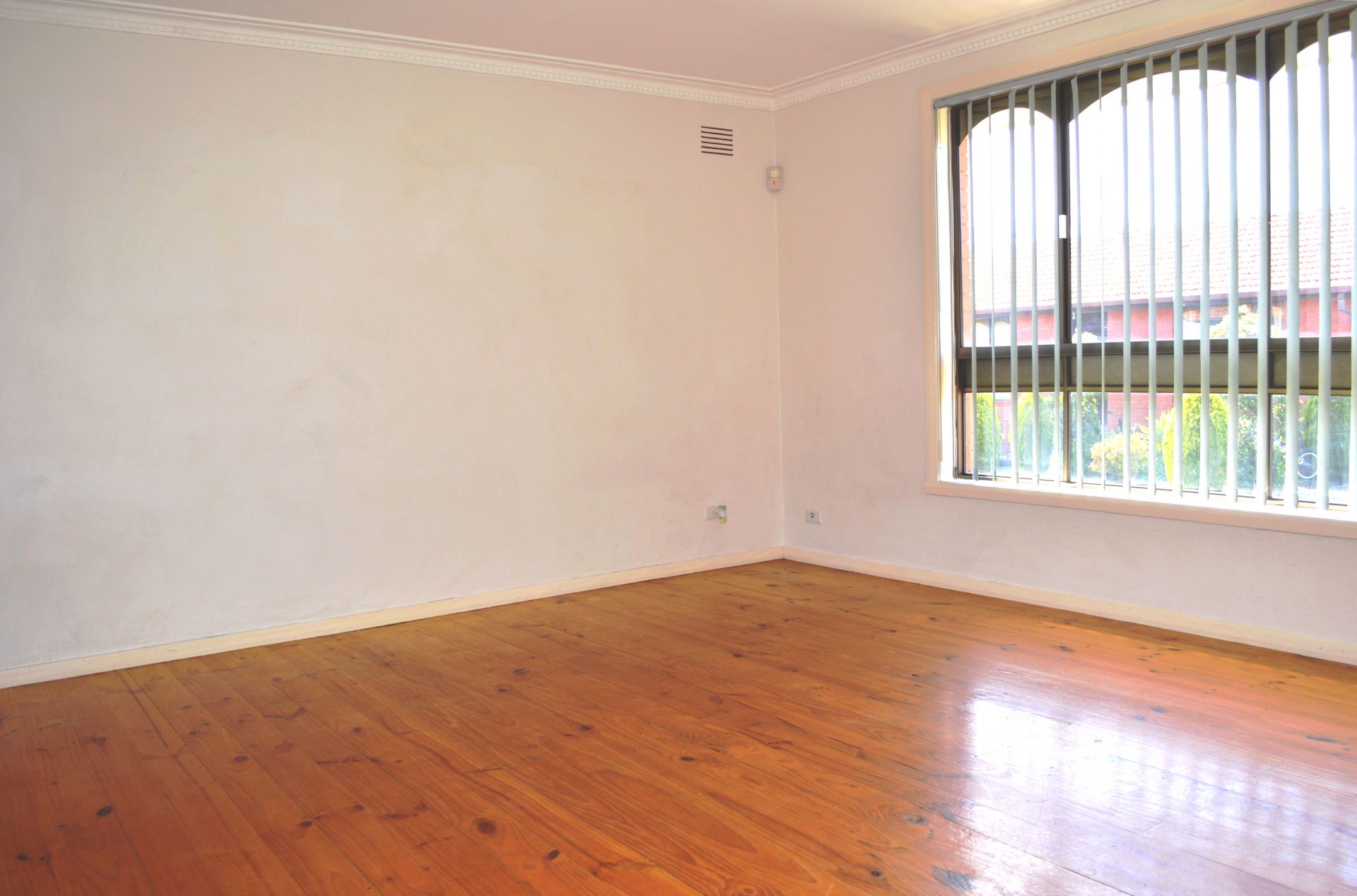 LOCATION, LOCATION, LOCATION!  *Insp Wed 15th Nov @ 4:25pm & Thu 16th Nov @ 4:30pm*
