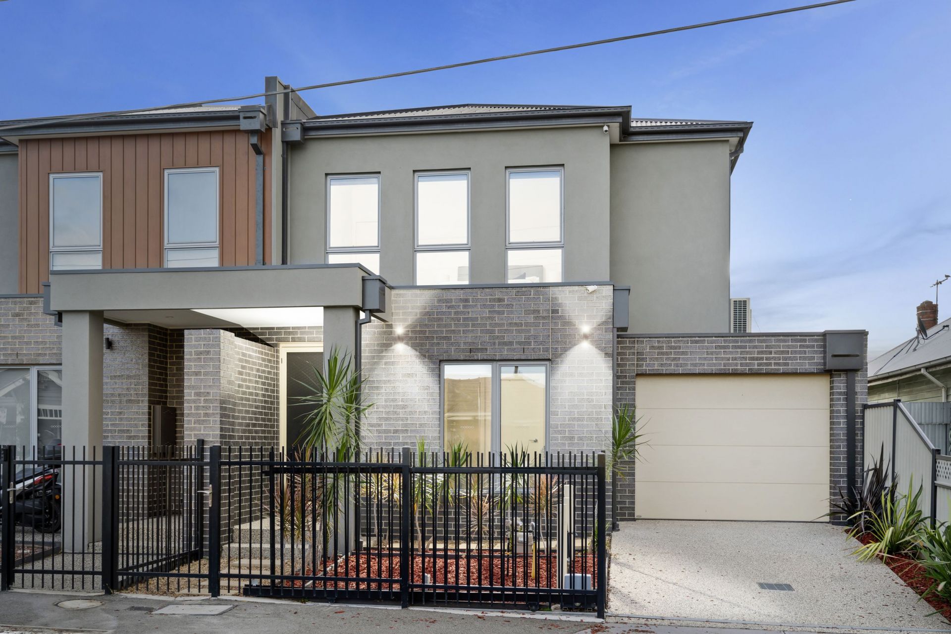 58 Leander Street, Footscray - Thumbnail 2