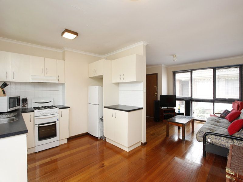 2/107 Blyth Street, Altona - Thumbnail 3
