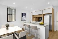 204/8 Aviators Way, Penrith