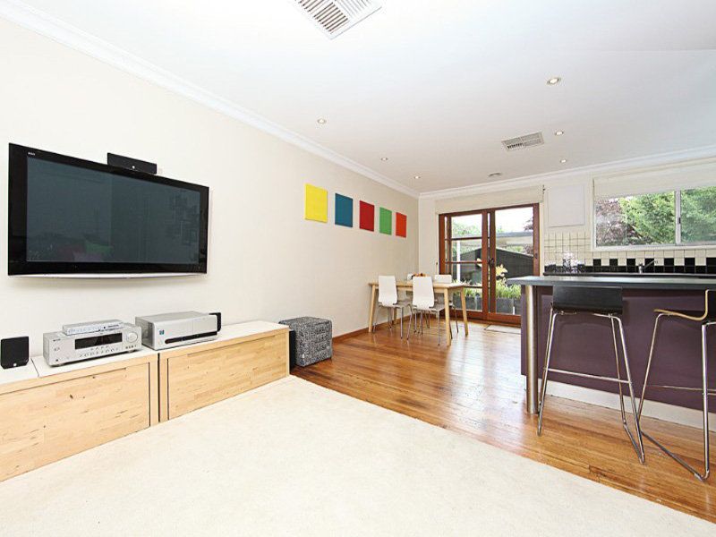 76 Dixon Drive, Holder - Thumbnail 5