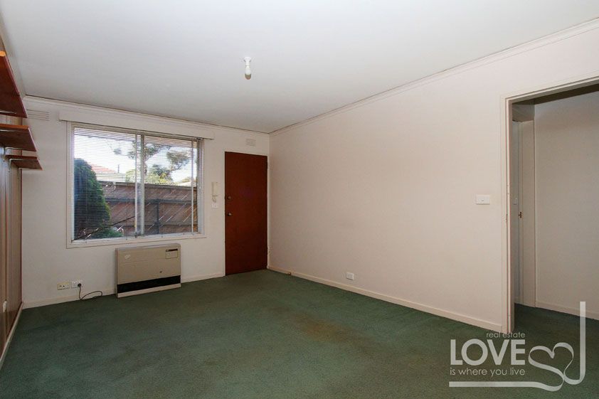 Affordable Spacious Apartment in Great Location