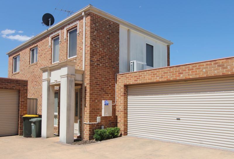 3/4 Buick Crescent, Mill Park