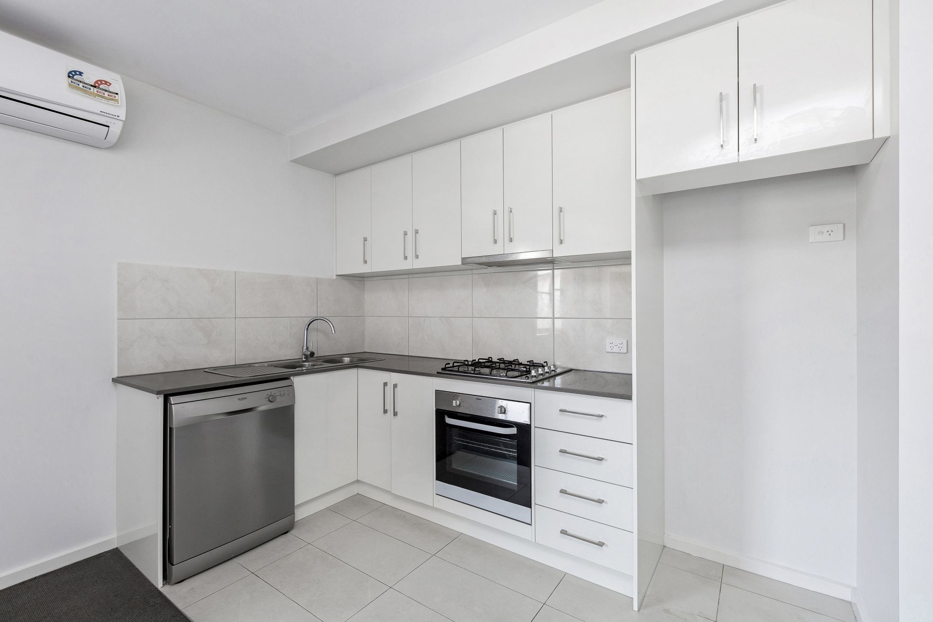 206/64 Geelong Road, Footscray - Thumbnail 6