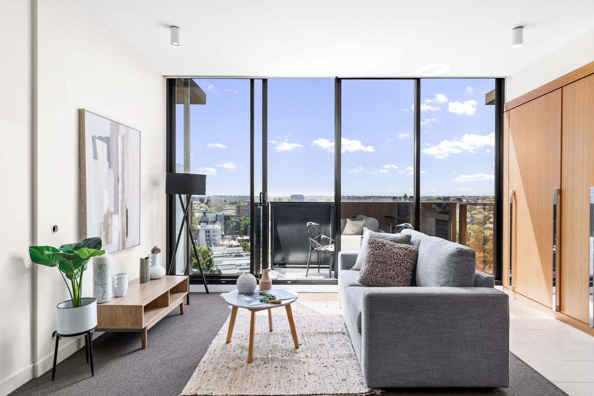 1104/1 Clara Street, South Yarra - Thumbnail 2