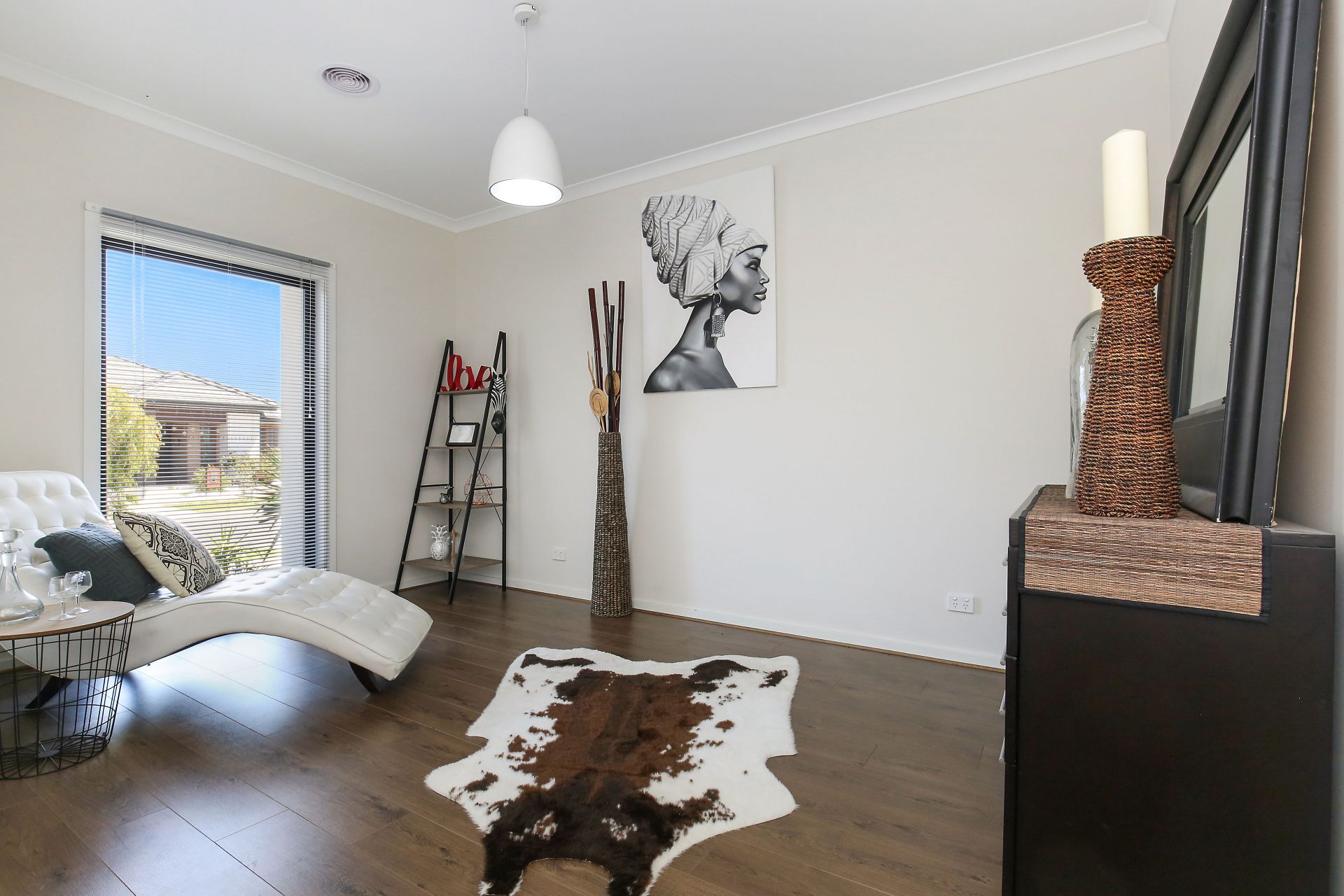 LUXURY LIVING  *Insp Wed 24th Apr @ 5:00pm*