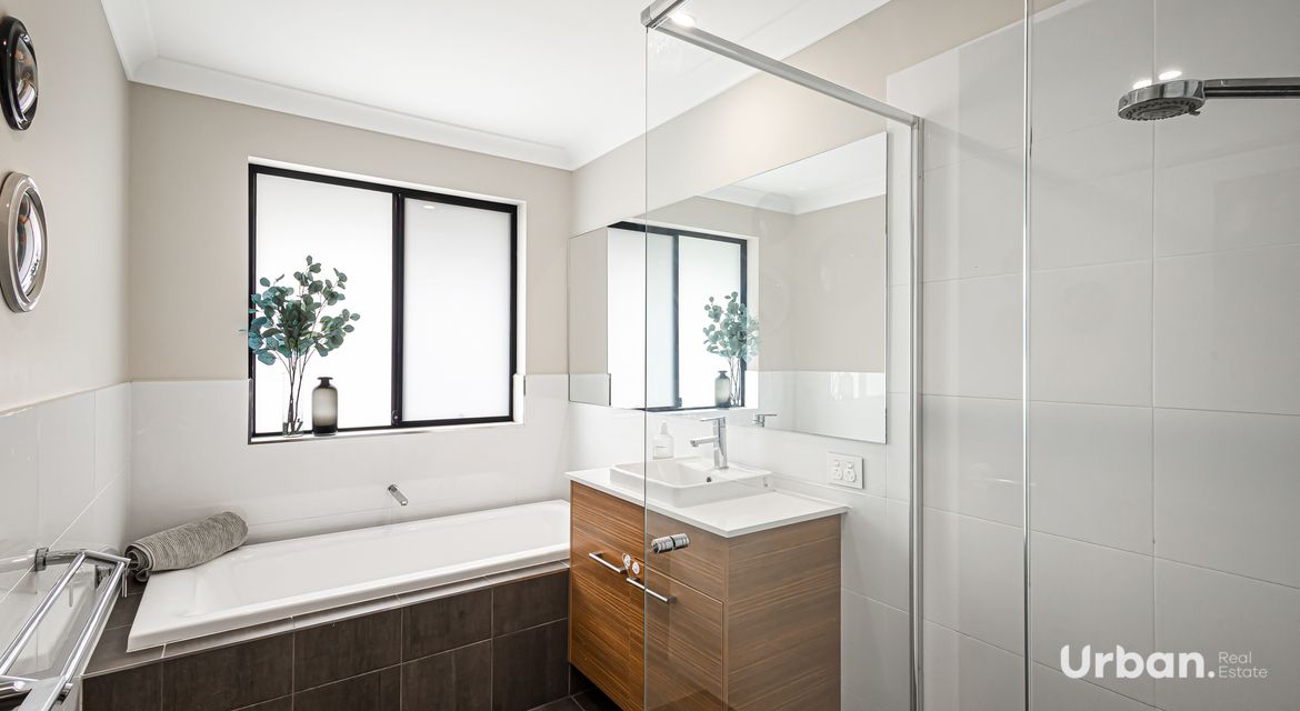 Colebee 6 Majors Avenue