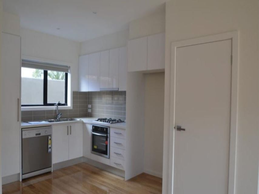 Your Dream Modern Townhouse Close to Everything!