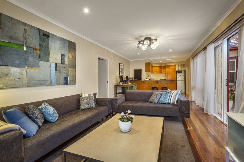 52 Cooloongatta Road, Camberwell - Thumbnail 2