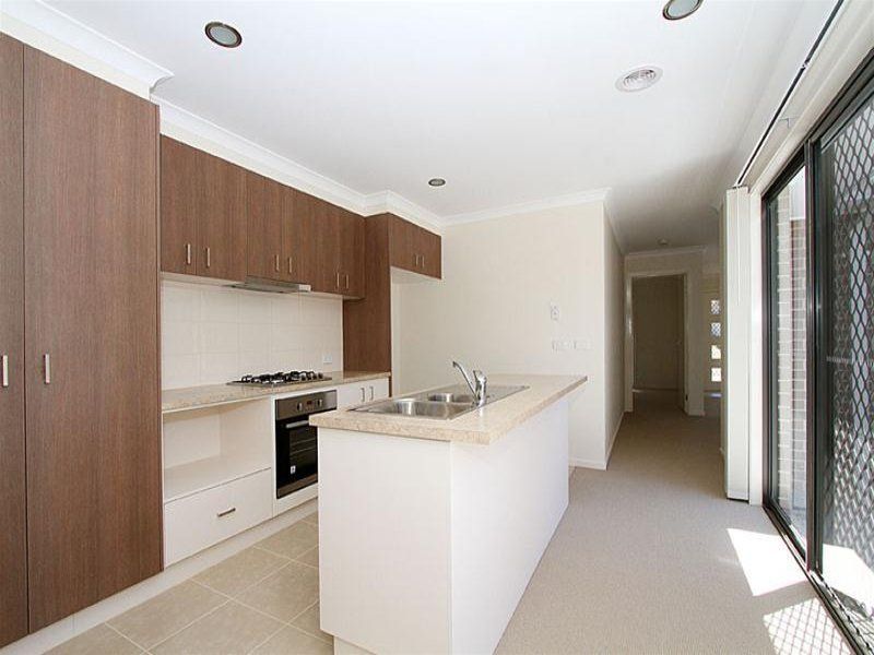 19 Melliodora Drive, Mernda