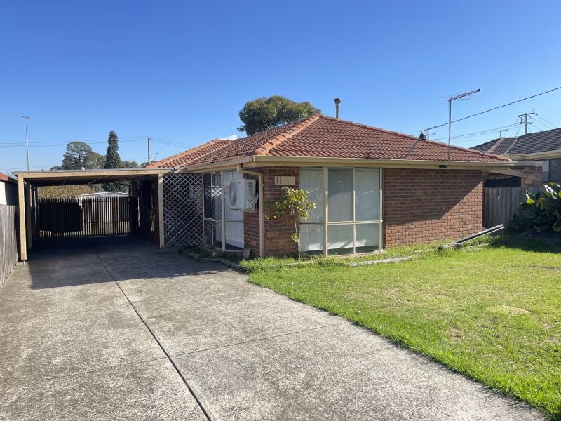 11 Kinlora Avenue, Epping
