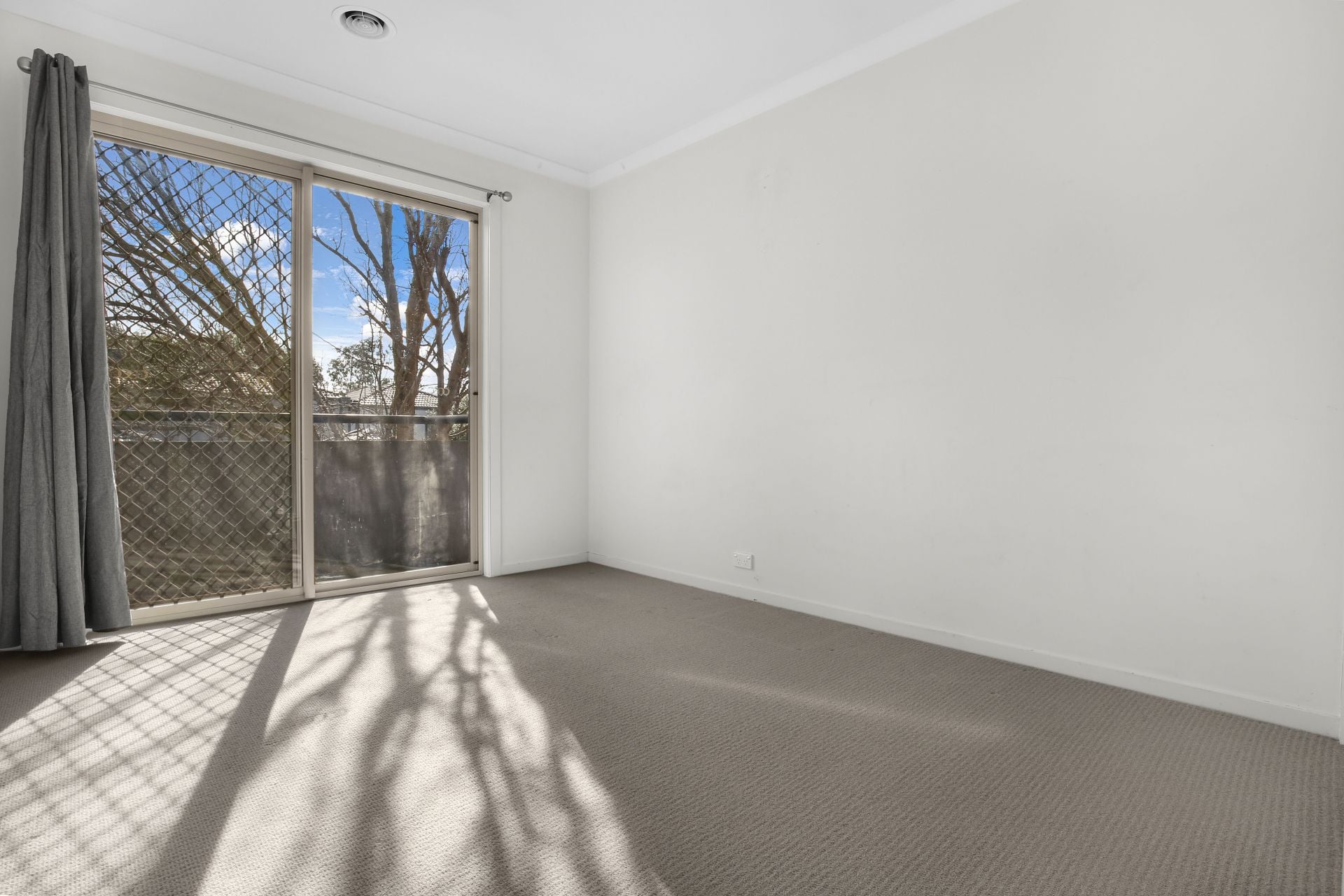 Spacious Townhouse