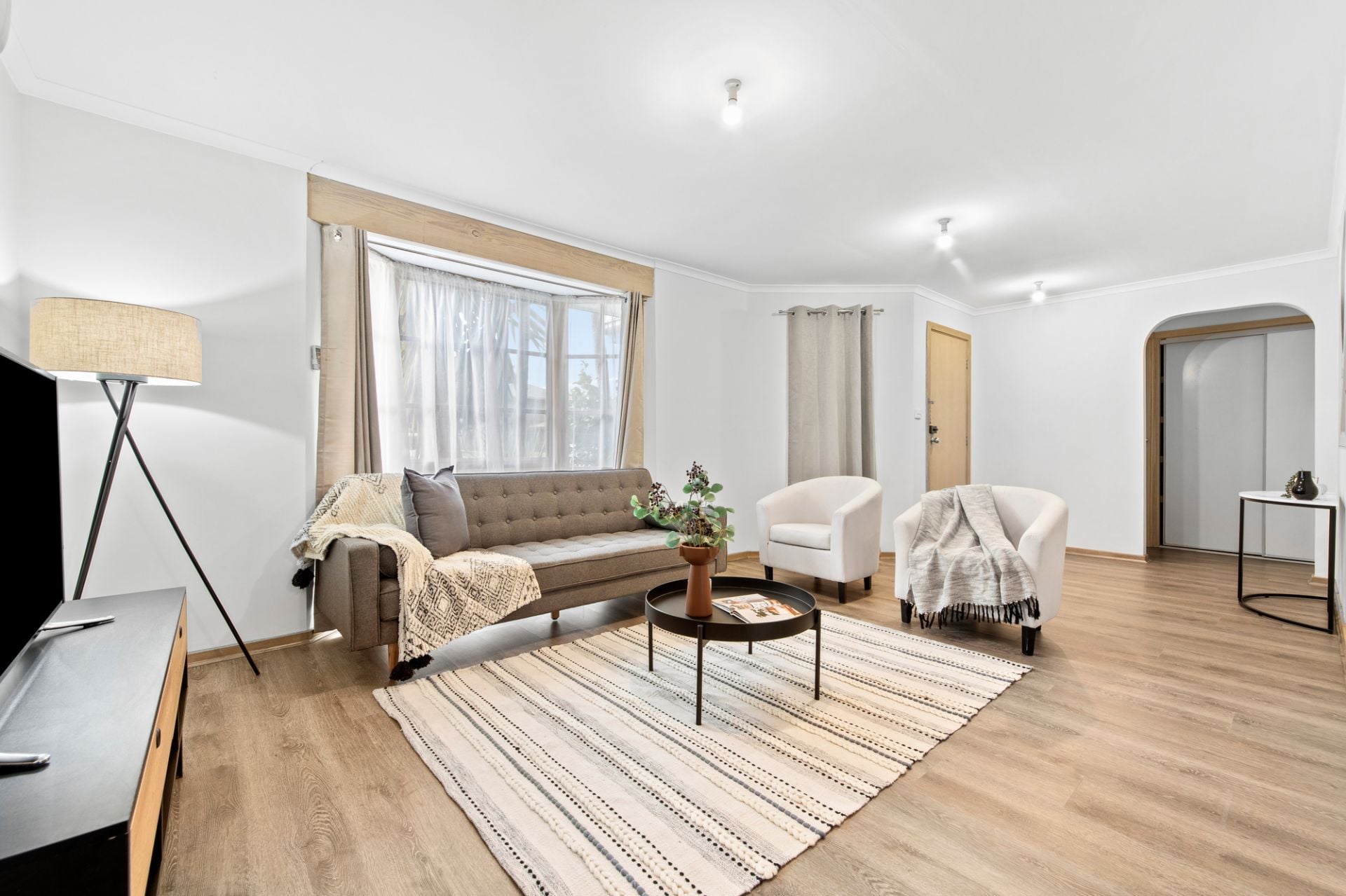 Chic and Modern Family Living Awaits!